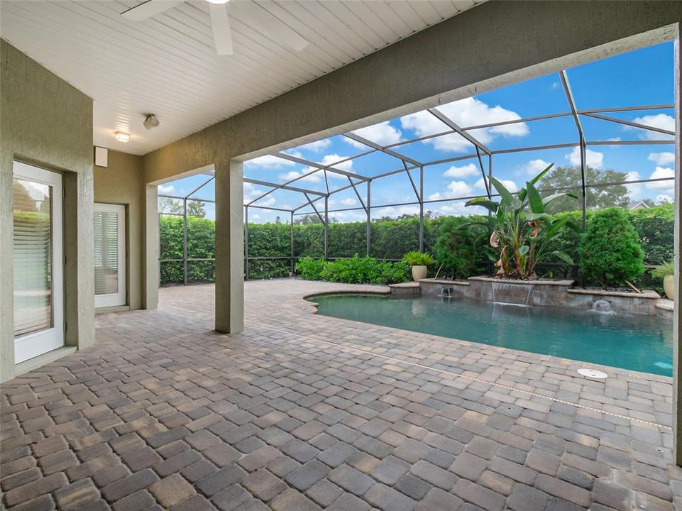 For Sale: $950,000 (4 beds, 4 baths, 3630 Square Feet)