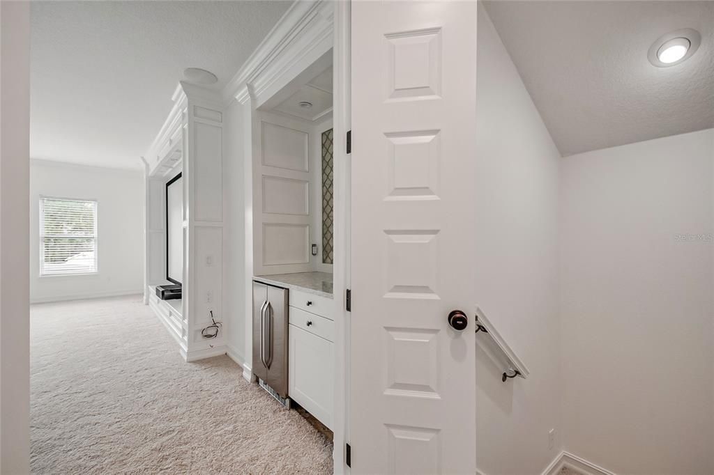 For Sale: $950,000 (4 beds, 4 baths, 3630 Square Feet)