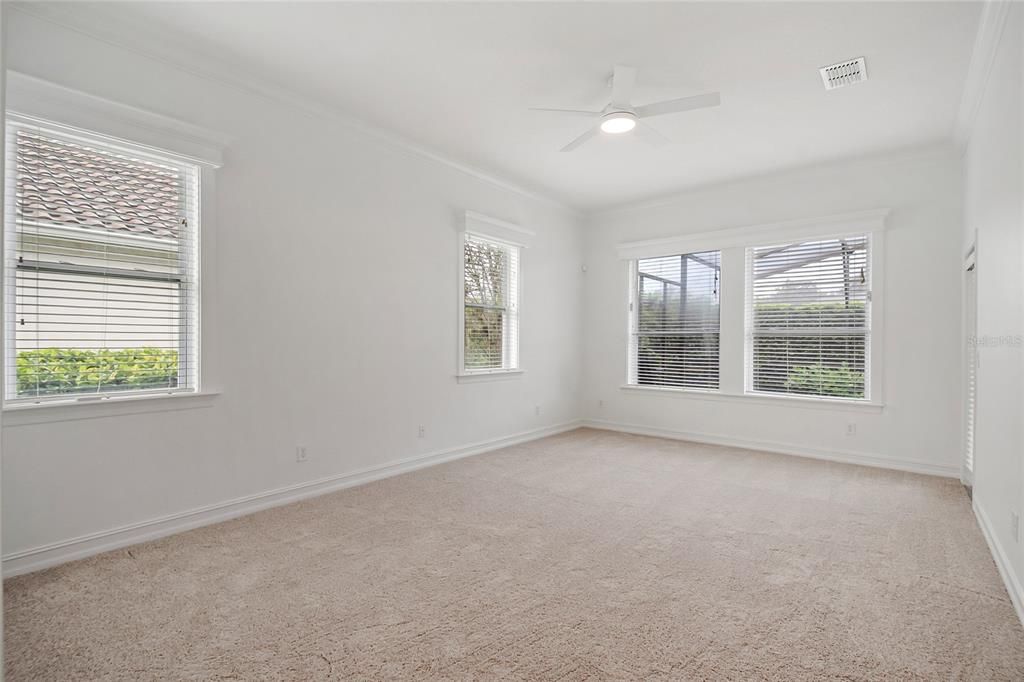 For Sale: $950,000 (4 beds, 4 baths, 3630 Square Feet)