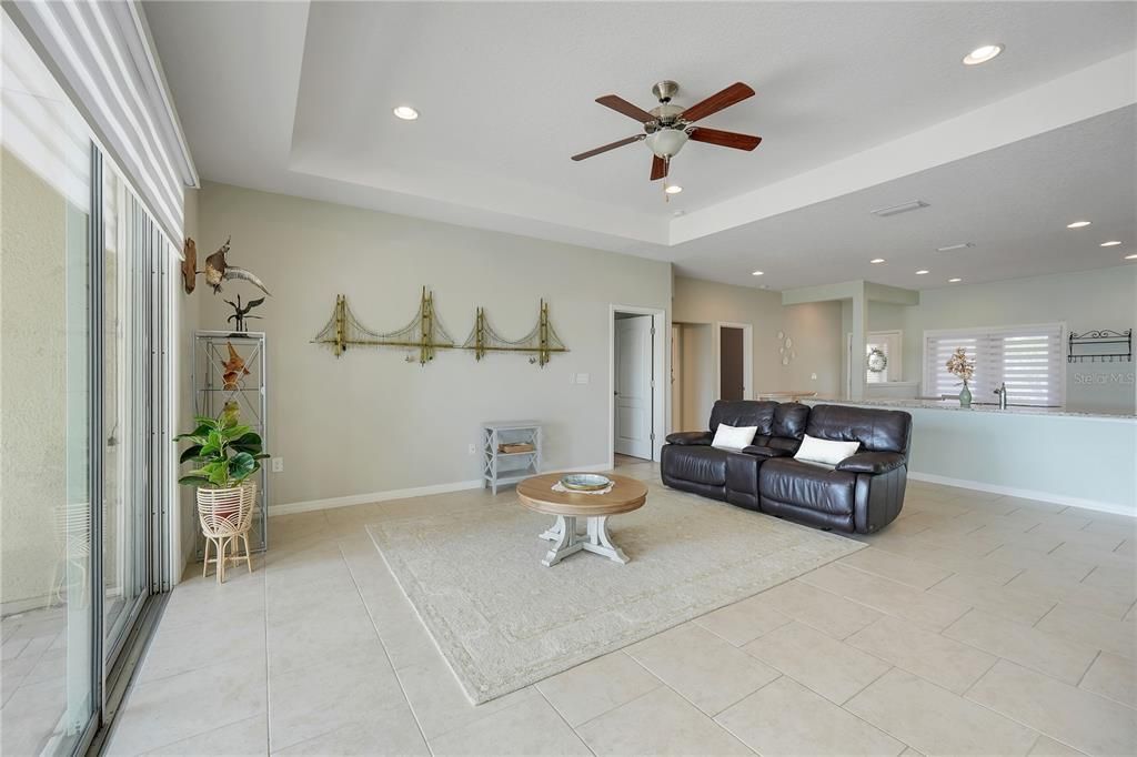 For Sale: $489,000 (4 beds, 3 baths, 2001 Square Feet)