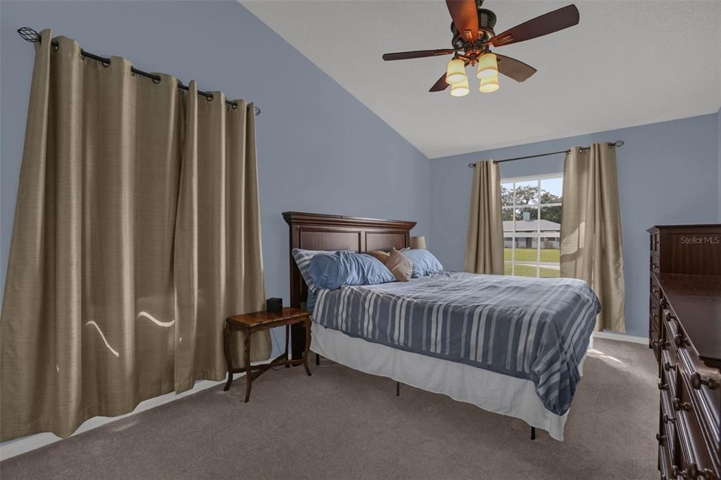 For Sale: $349,990 (3 beds, 2 baths, 1527 Square Feet)
