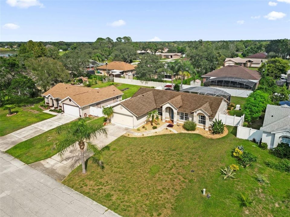 For Sale: $349,990 (3 beds, 2 baths, 1527 Square Feet)
