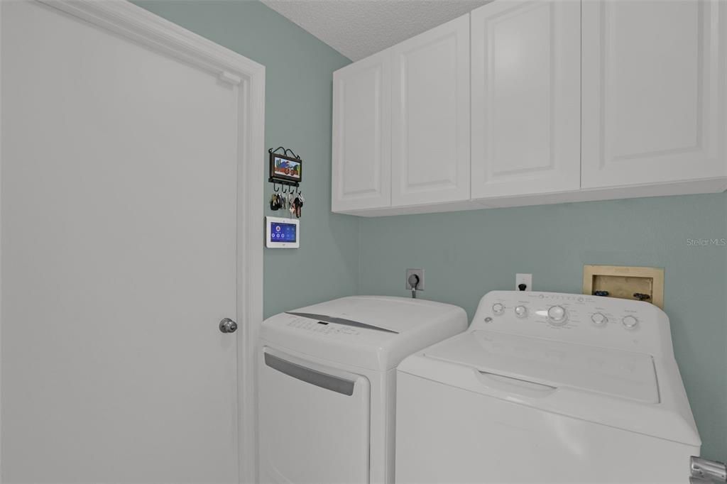 For Sale: $349,990 (3 beds, 2 baths, 1527 Square Feet)