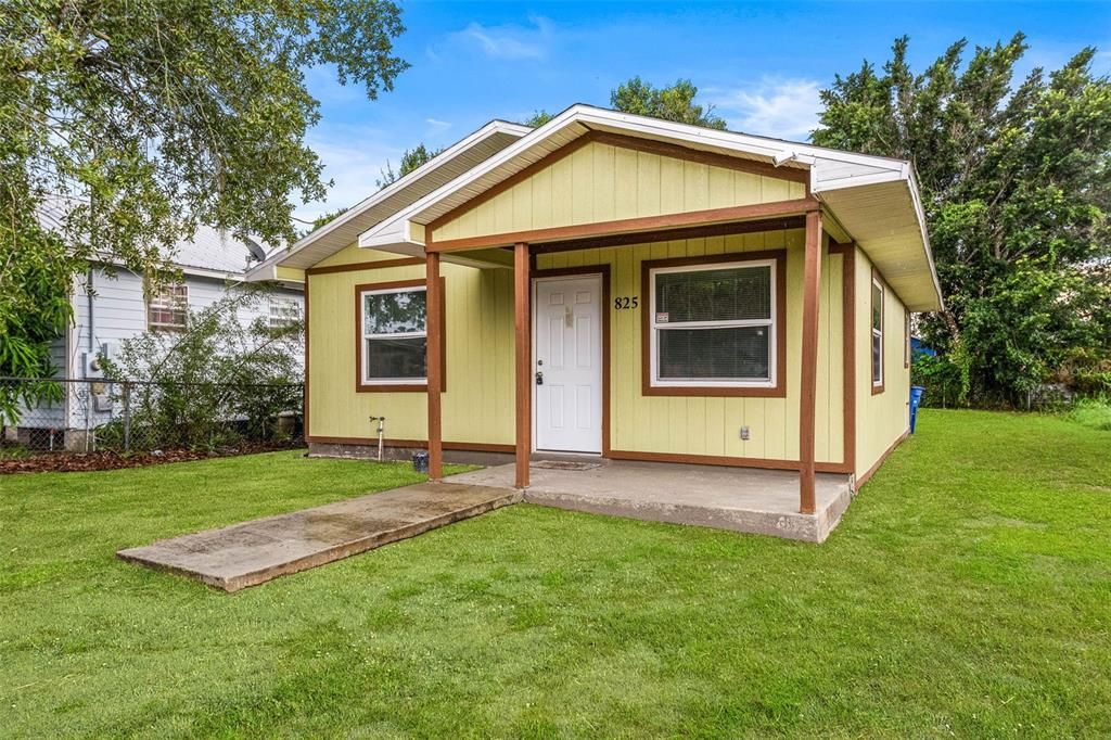 На продажу: $125,000 (2 спален, 1 ванн, 720 Квадратных фут)