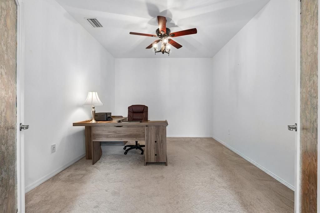 For Sale: $449,999 (2 beds, 2 baths, 1965 Square Feet)