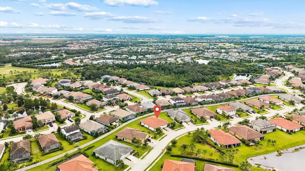 For Sale: $449,999 (2 beds, 2 baths, 1965 Square Feet)