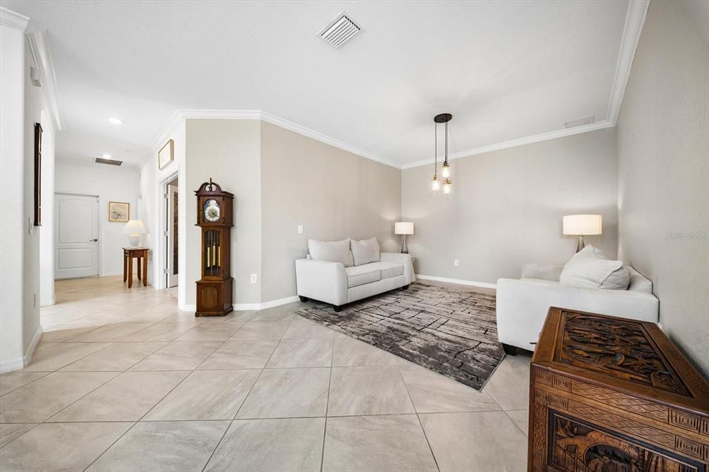 For Sale: $449,999 (2 beds, 2 baths, 1965 Square Feet)