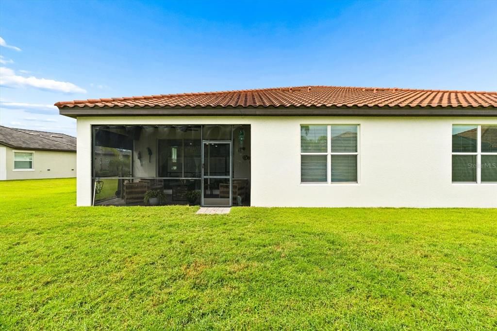 For Sale: $449,999 (2 beds, 2 baths, 1965 Square Feet)