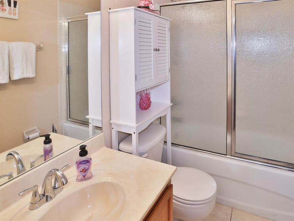 На продажу: $429,950 (4 спален, 3 ванн, 2061 Квадратных фут)