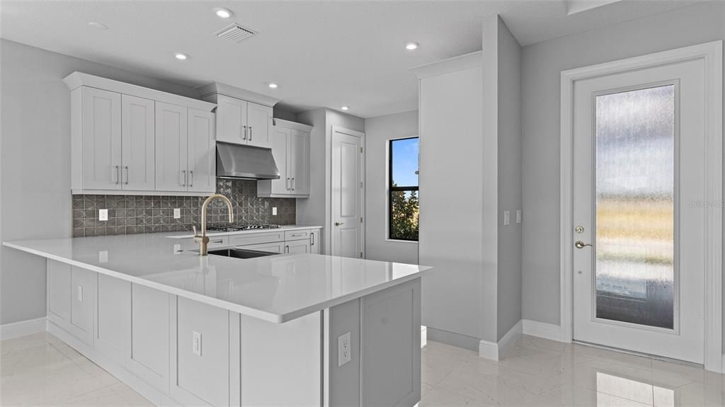 For Sale: $499,990 (3 beds, 2 baths, 1703 Square Feet)