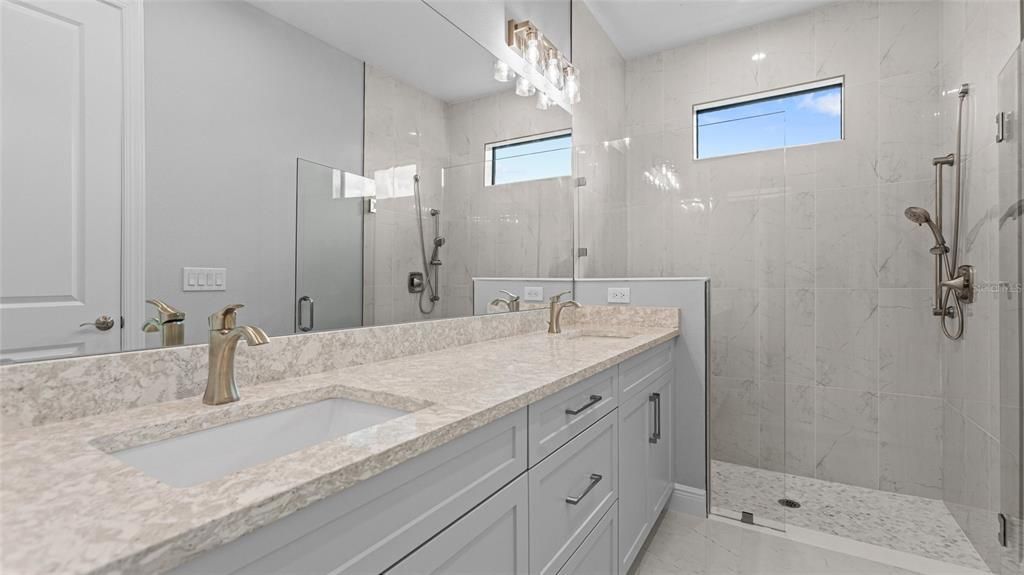 For Sale: $499,990 (3 beds, 2 baths, 1703 Square Feet)
