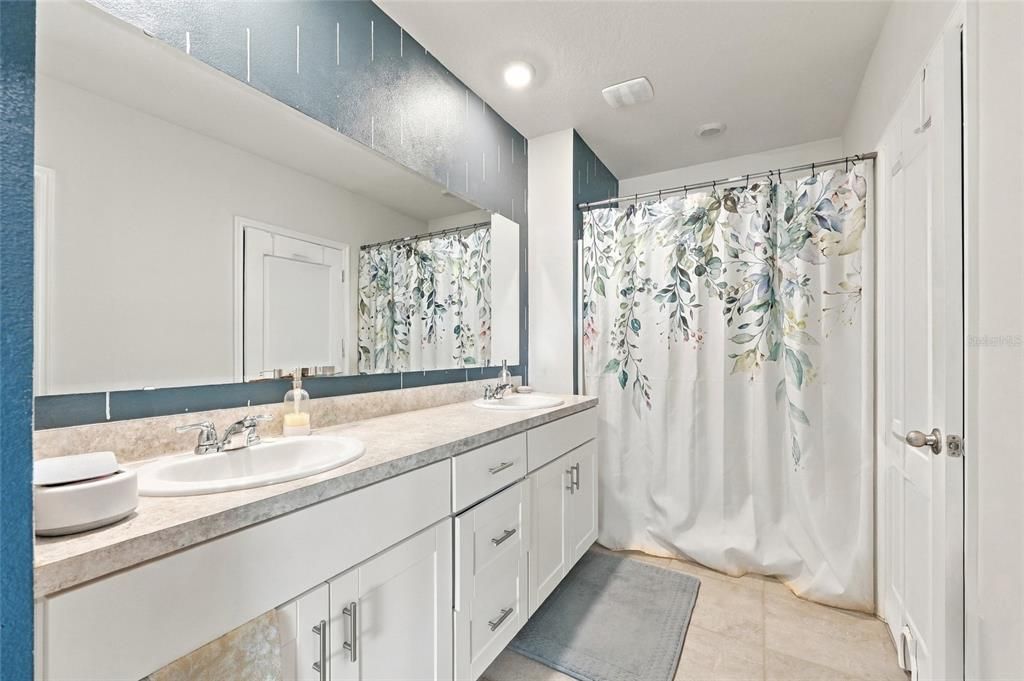 For Sale: $360,000 (3 beds, 2 baths, 1680 Square Feet)