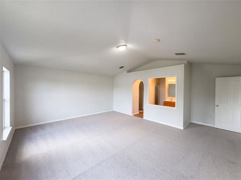 For Sale: $300,000 (4 beds, 2 baths, 2797 Square Feet)