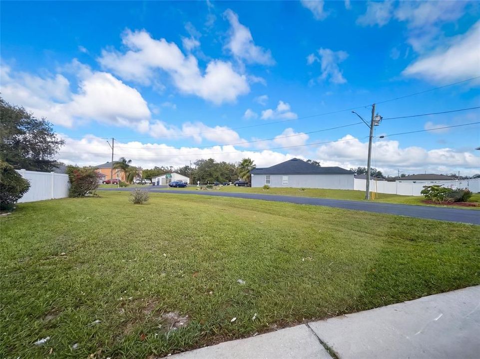 For Sale: $300,000 (4 beds, 2 baths, 2797 Square Feet)