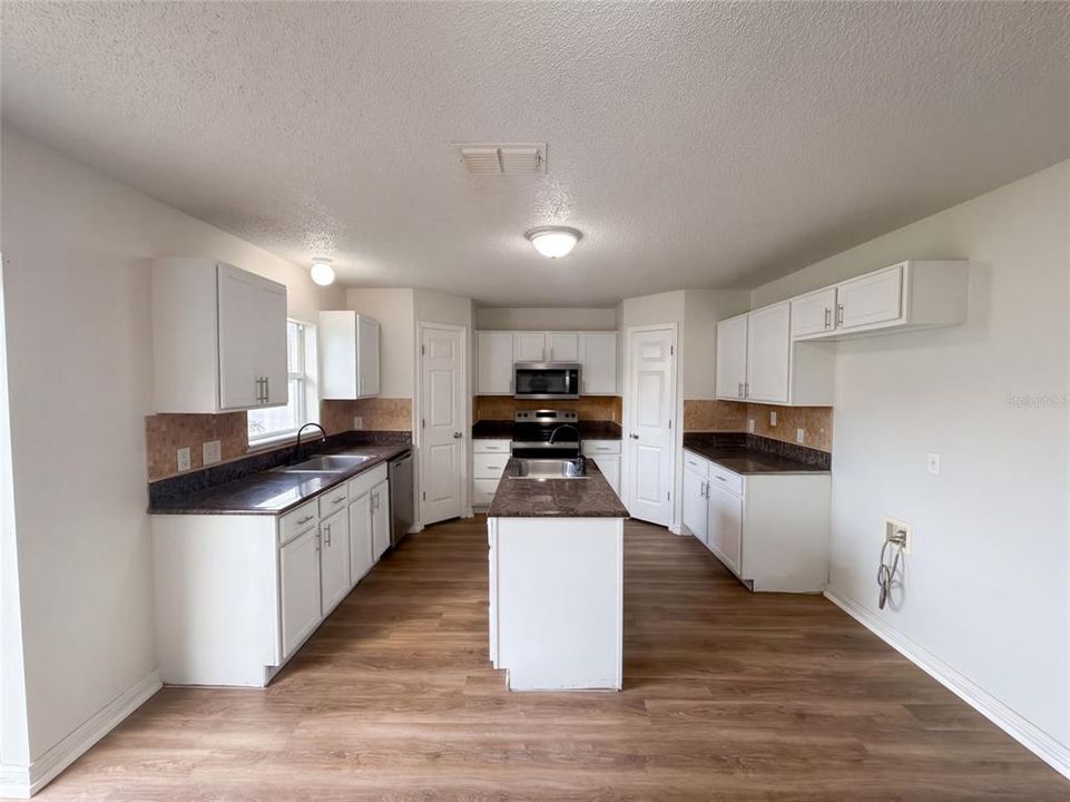 For Sale: $300,000 (4 beds, 2 baths, 2797 Square Feet)