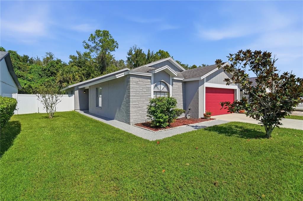 For Sale: $364,900 (3 beds, 2 baths, 1409 Square Feet)