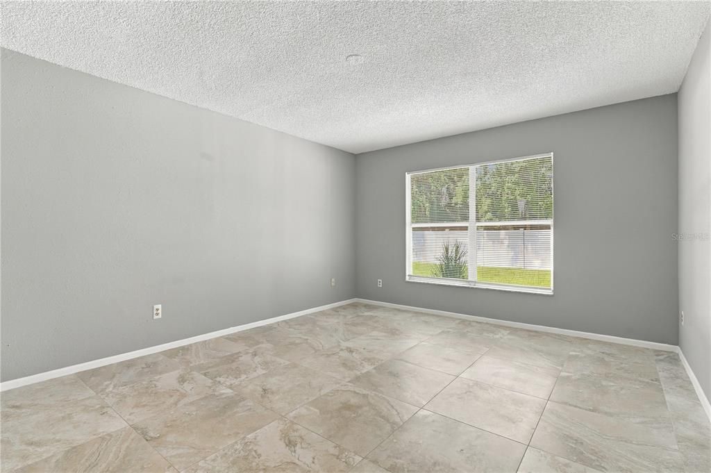 For Sale: $364,900 (3 beds, 2 baths, 1409 Square Feet)