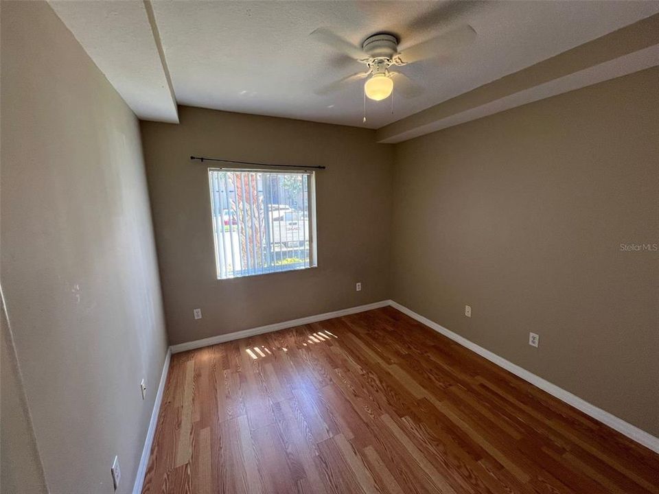 For Rent: $1,800 (3 beds, 2 baths, 1200 Square Feet)