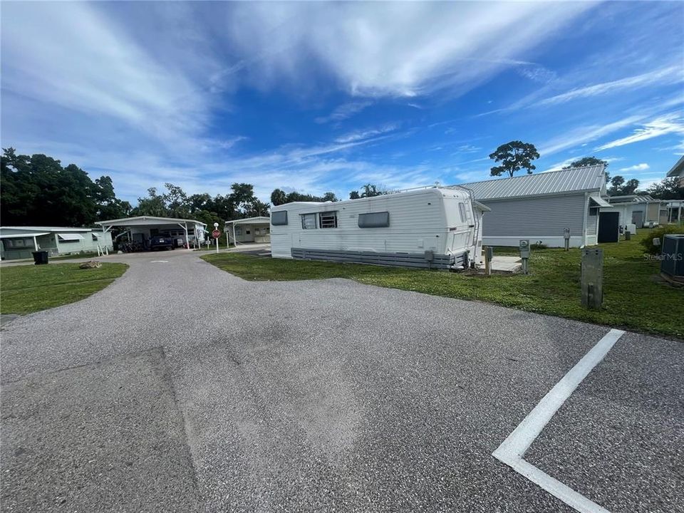 待售: $33,900 (0.06 acres)