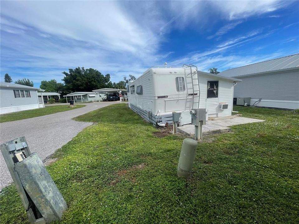 待售: $33,900 (0.06 acres)