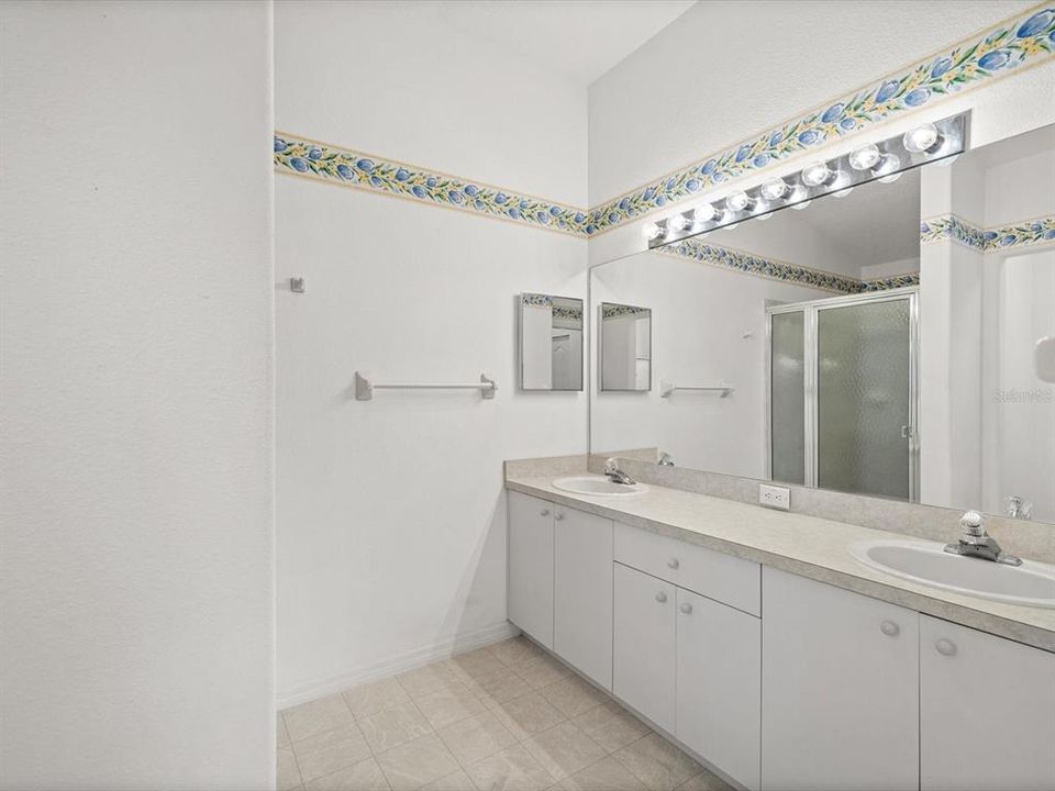 En Venta: $249,000 (3 camas, 2 baños, 1632 Pies cuadrados)