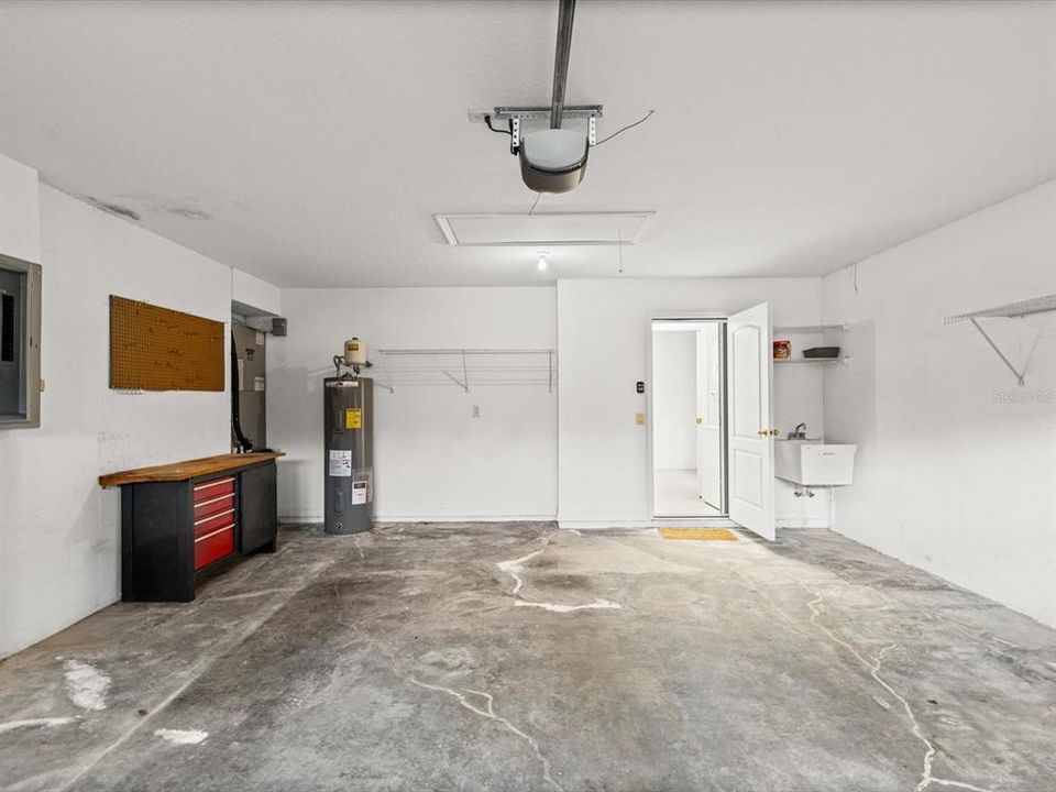 En Venta: $249,000 (3 camas, 2 baños, 1632 Pies cuadrados)
