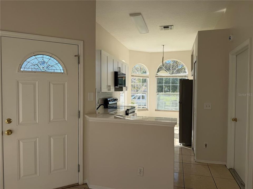 For Rent: $2,350 (3 beds, 2 baths, 1356 Square Feet)