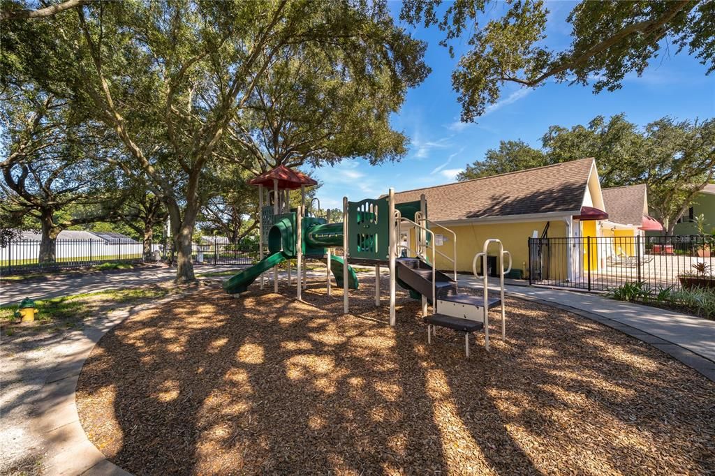 For Rent: $1,700 (2 beds, 2 baths, 993 Square Feet)