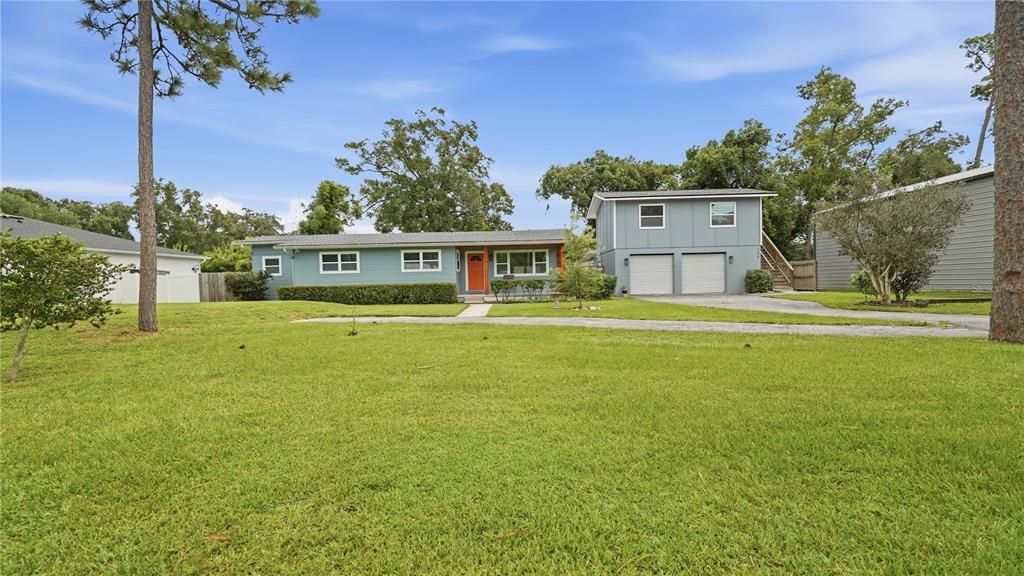For Sale: $650,000 (3 beds, 2 baths, 1934 Square Feet)