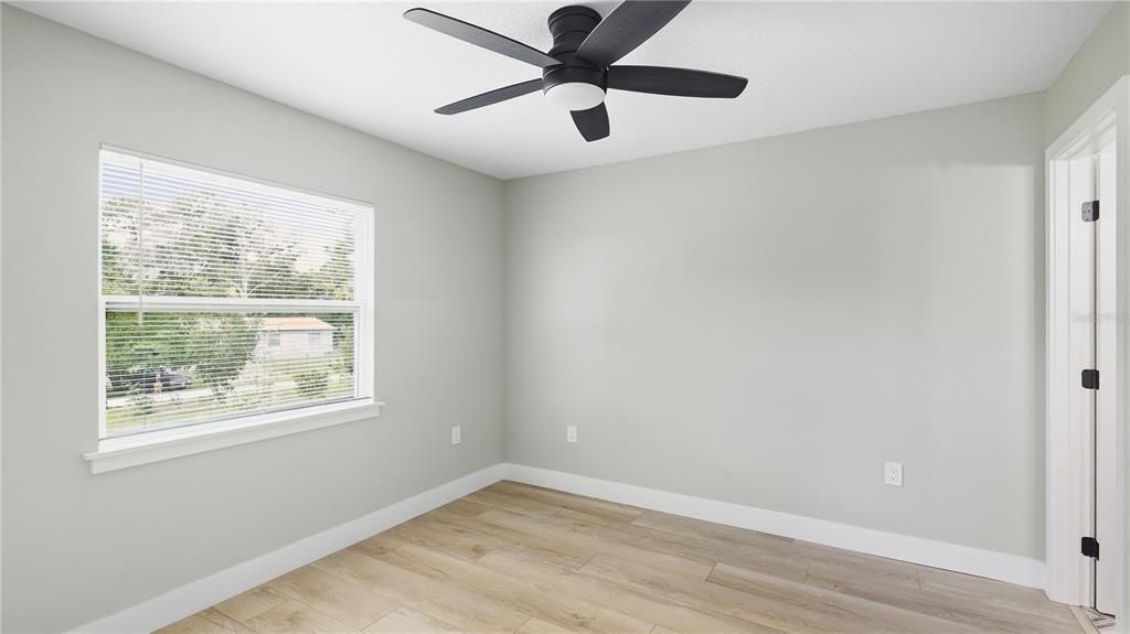 For Sale: $650,000 (3 beds, 2 baths, 1934 Square Feet)