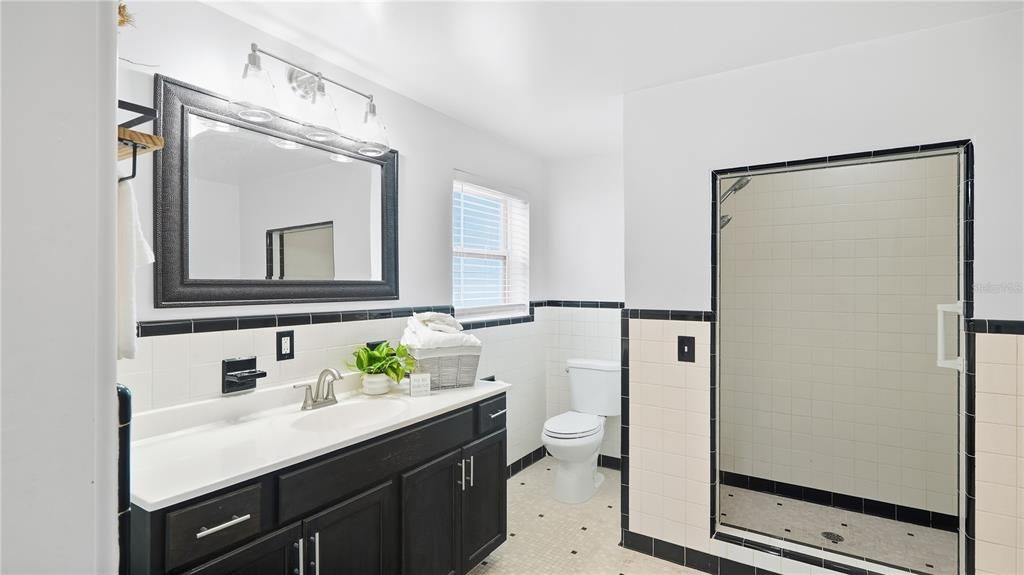 For Sale: $650,000 (3 beds, 2 baths, 1934 Square Feet)