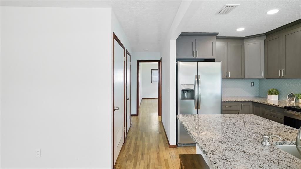 For Sale: $650,000 (3 beds, 2 baths, 1934 Square Feet)
