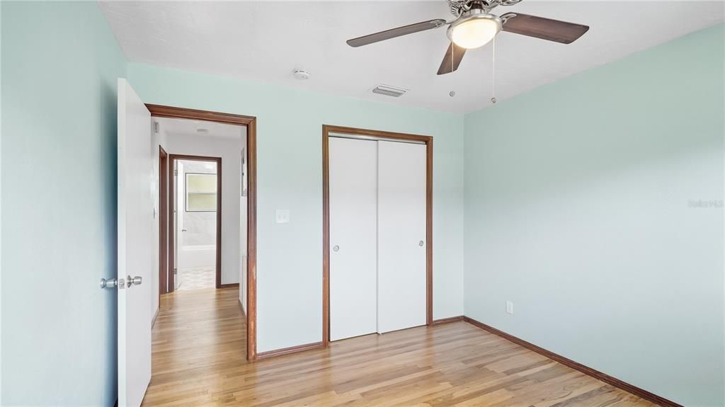 For Sale: $650,000 (3 beds, 2 baths, 1934 Square Feet)