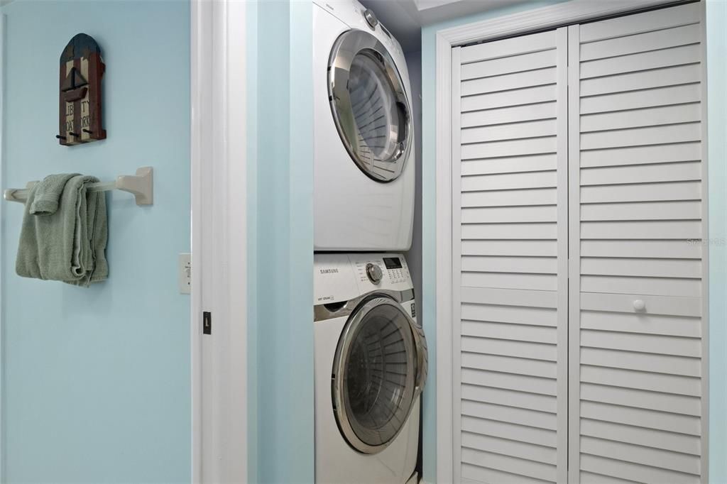 出租: $2,500 (2 贝兹, 2 浴室, 1246 平方英尺)