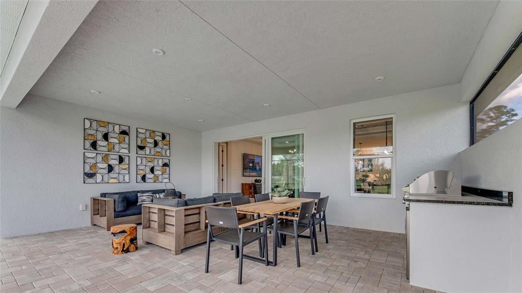 For Sale: $461,990 (2 beds, 2 baths, 1968 Square Feet)