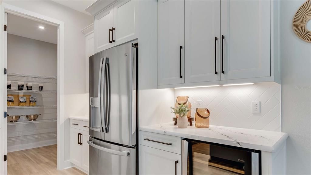 For Sale: $461,990 (2 beds, 2 baths, 1968 Square Feet)