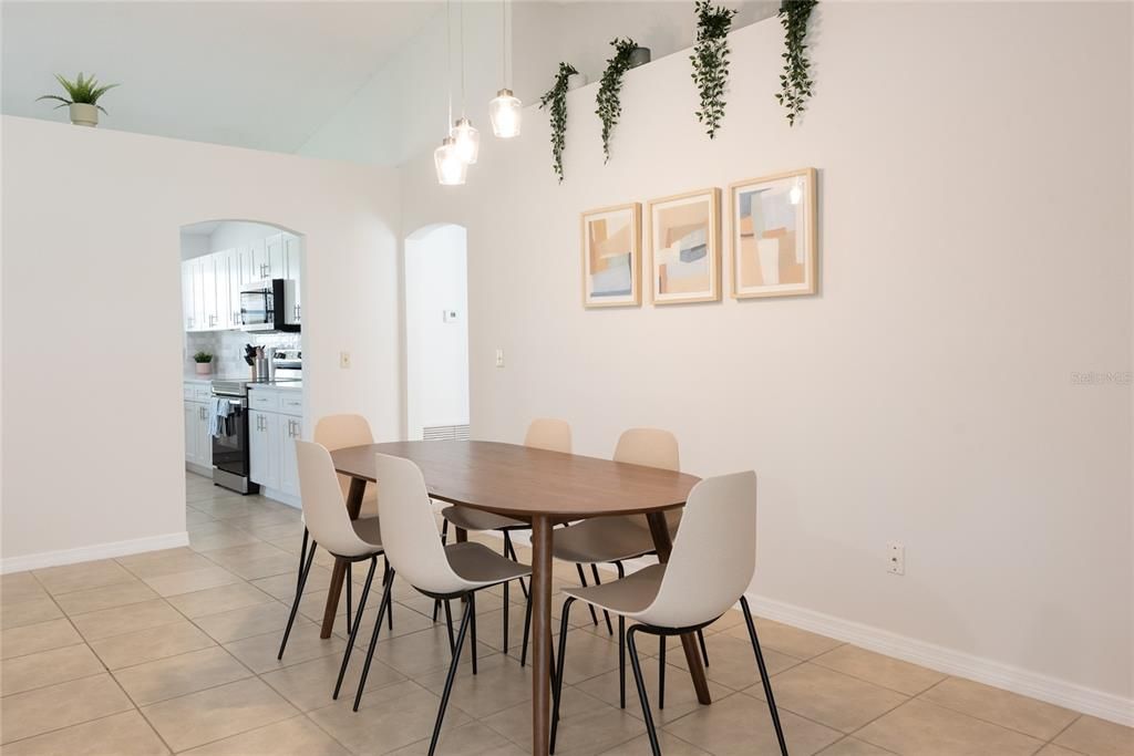 For Rent: $2,800 (3 beds, 2 baths, 1535 Square Feet)