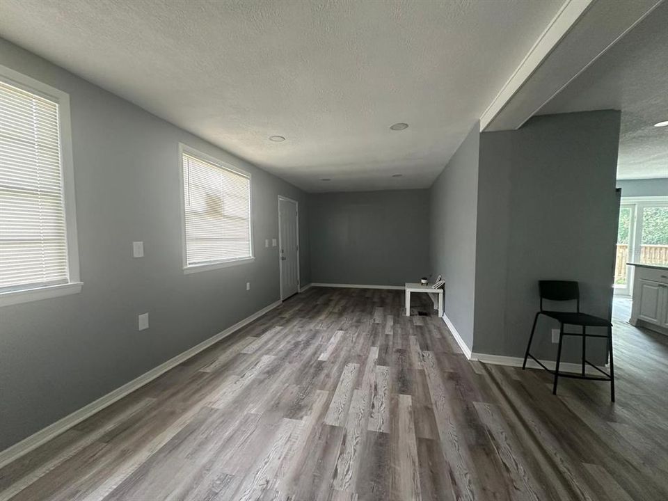 En Venta: $219,900 (3 camas, 2 baños, 1350 Pies cuadrados)