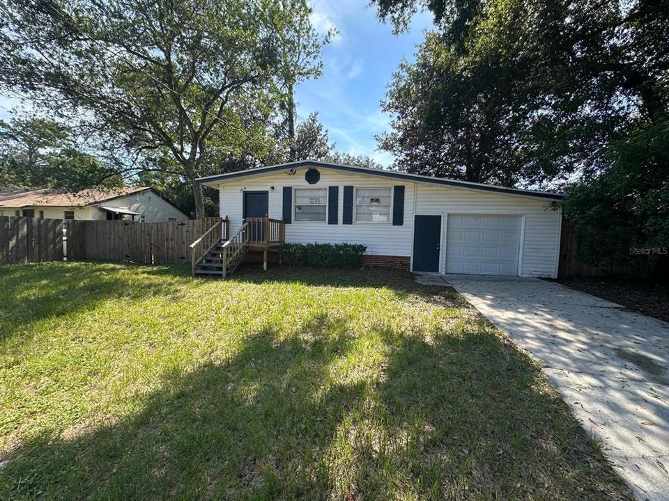 En Venta: $219,900 (3 camas, 2 baños, 1350 Pies cuadrados)