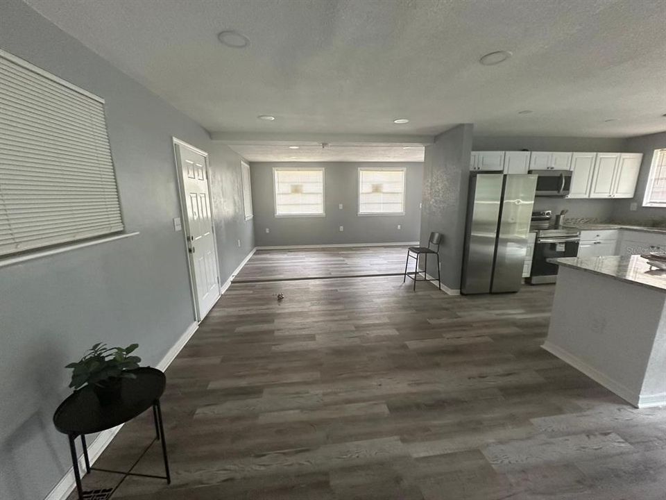 En Venta: $219,900 (3 camas, 2 baños, 1350 Pies cuadrados)
