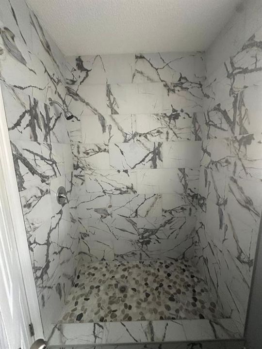En Venta: $219,900 (3 camas, 2 baños, 1350 Pies cuadrados)
