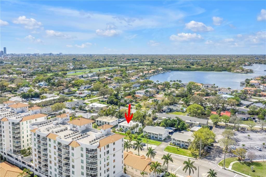 For Sale: $285,000 (2 beds, 2 baths, 1100 Square Feet)