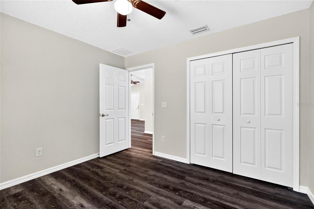 For Sale: $239,900 (3 beds, 2 baths, 1300 Square Feet)