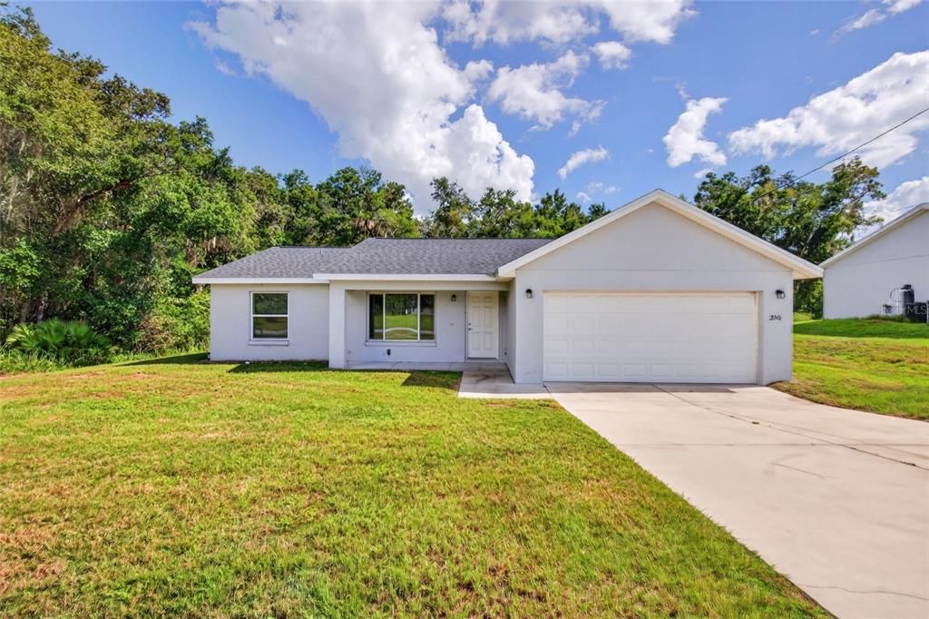 For Sale: $239,900 (3 beds, 2 baths, 1300 Square Feet)
