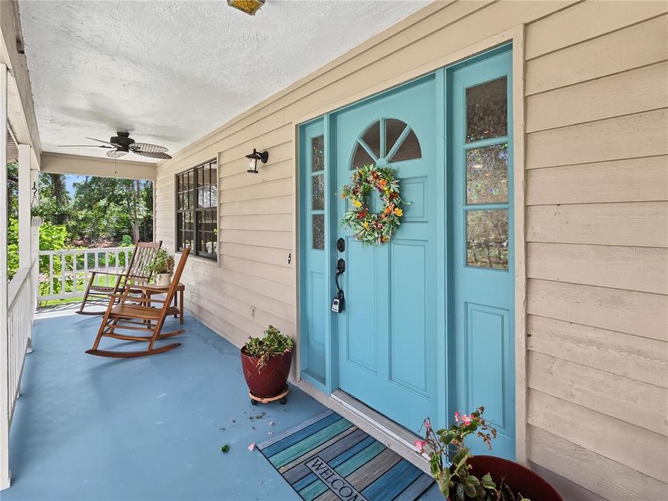For Sale: $525,000 (3 beds, 2 baths, 1895 Square Feet)