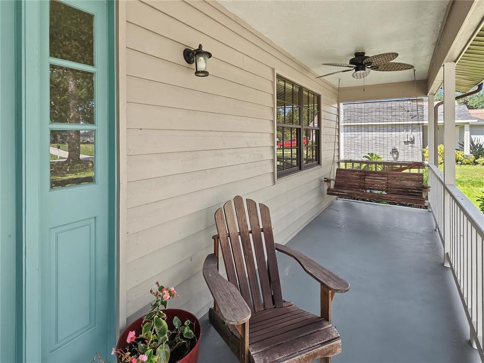 For Sale: $525,000 (3 beds, 2 baths, 1895 Square Feet)