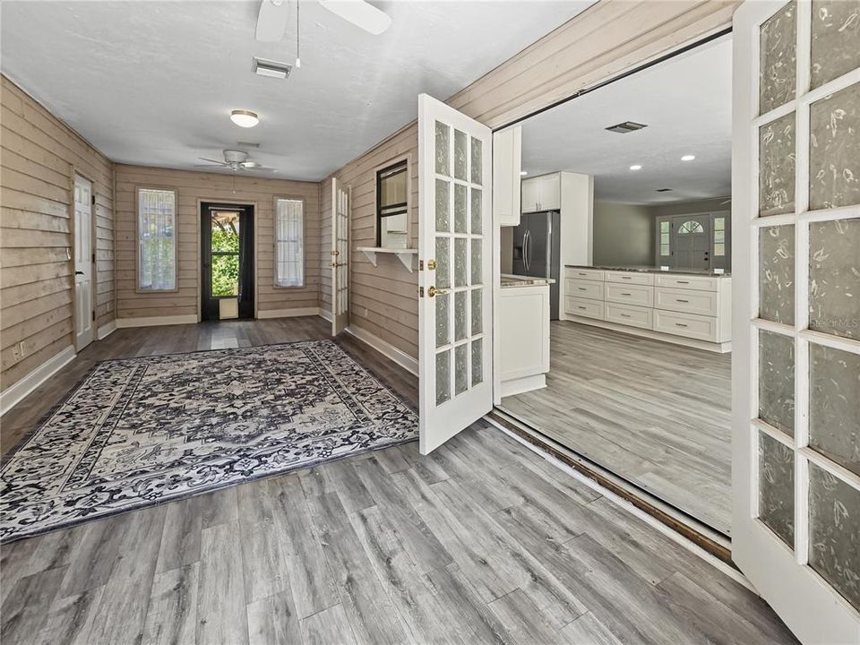 For Sale: $525,000 (3 beds, 2 baths, 1895 Square Feet)