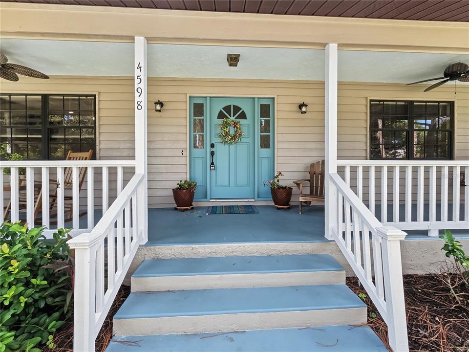 For Sale: $525,000 (3 beds, 2 baths, 1895 Square Feet)