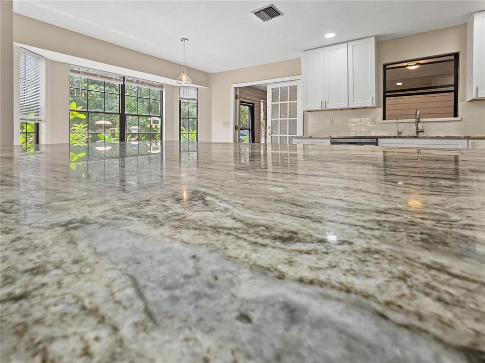For Sale: $525,000 (3 beds, 2 baths, 1895 Square Feet)