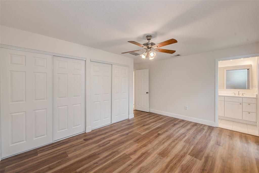 For Rent: $3,500 (4 beds, 2 baths, 1614 Square Feet)